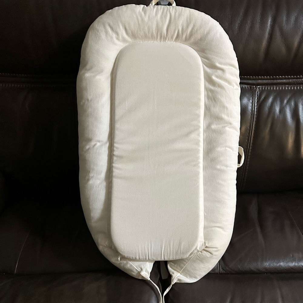 Baby lounger